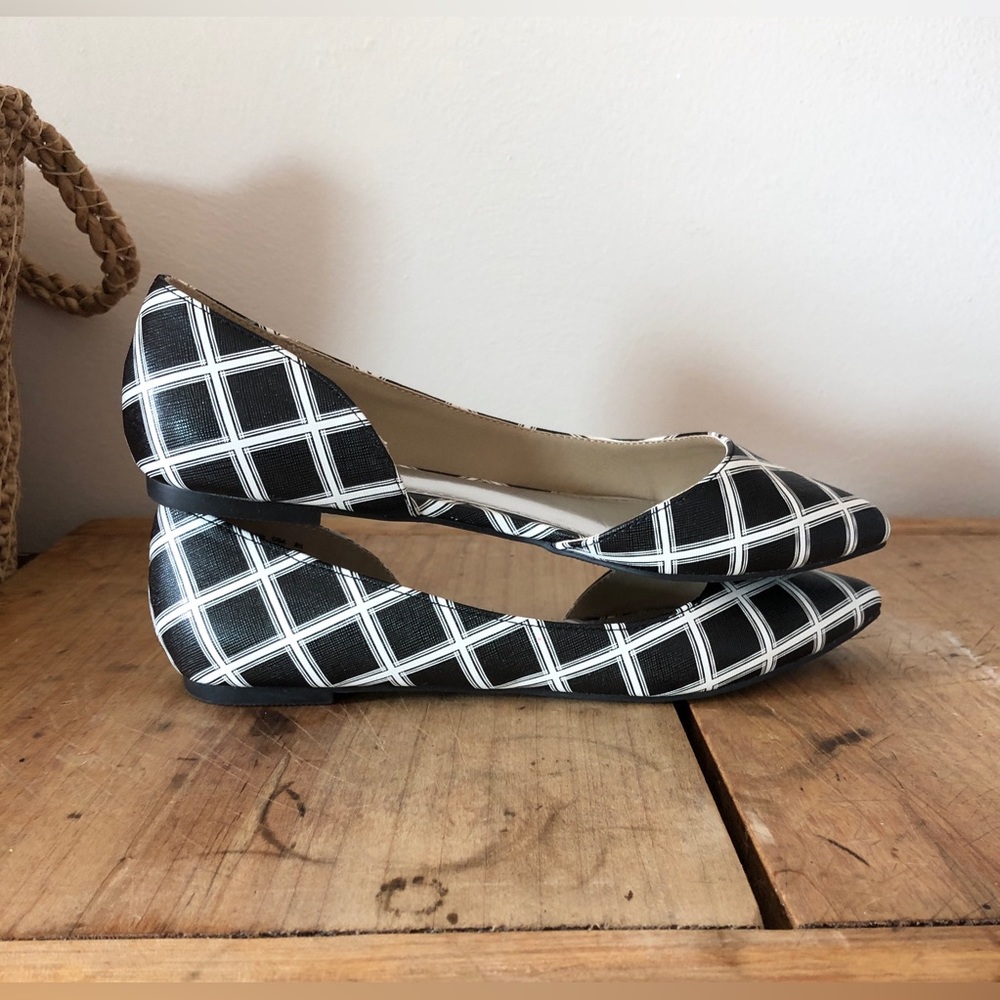 BRASH Carissa Slip-on Flats, Black and White, Brand New w/ Tags! Size 8, Cute!